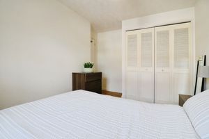 Photo 19- click for photo gallery